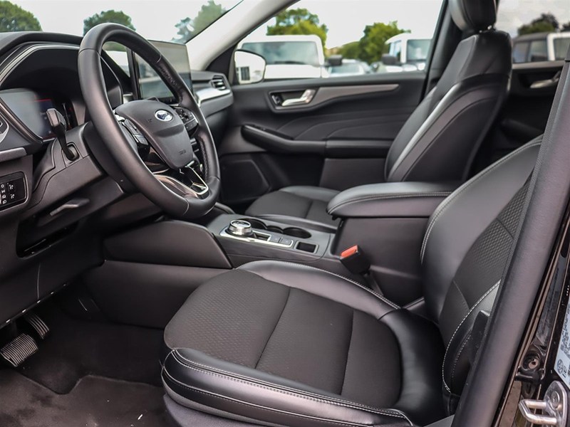 2025 Ford Escape PHEV FWD