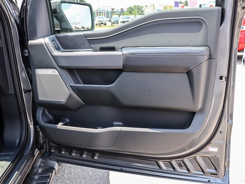 2025 Ford F-150 XLT 4WD SuperCrew 5.5' Box