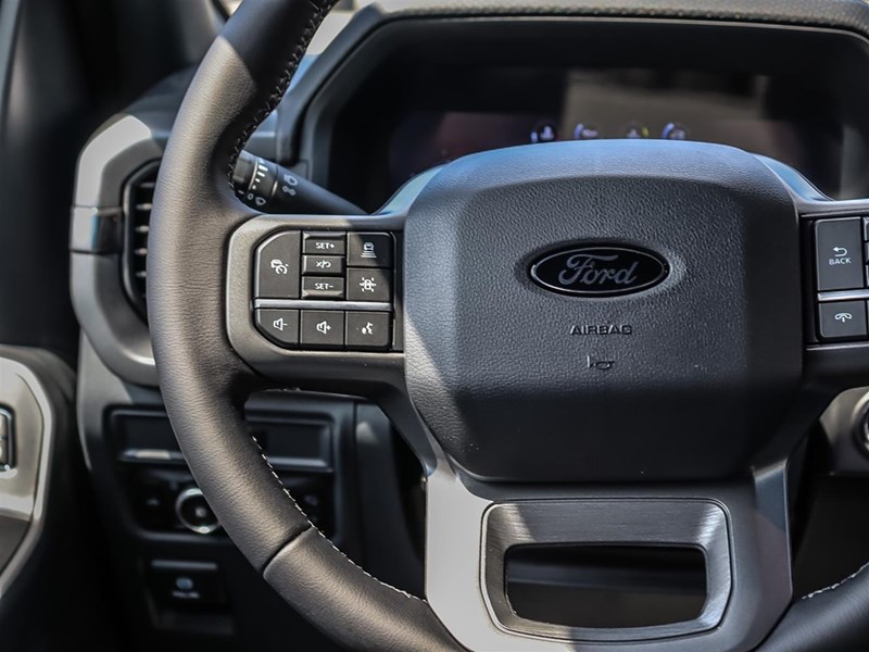 2025 Ford F-150 XLT 4WD SuperCrew 5.5' Box