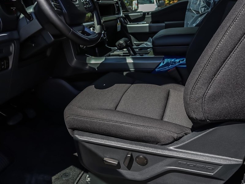 2025 Ford F-150 XLT 4WD SuperCrew 5.5' Box