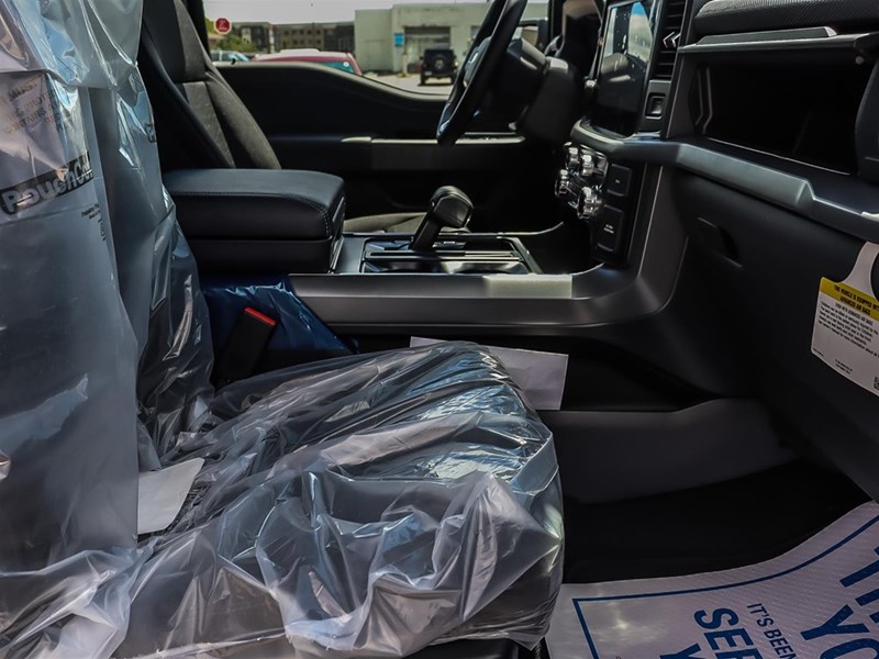 2025 Ford F-150 XLT 4WD SuperCrew 5.5' Box