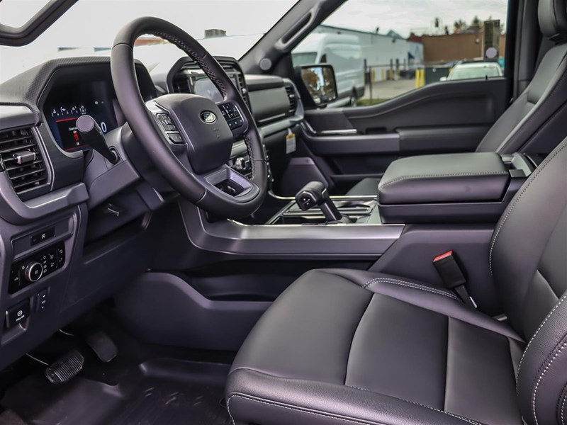 2025 Ford F-150 XLT 4WD SuperCrew 5.5' Box