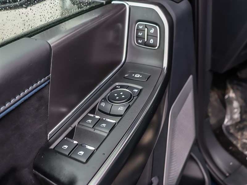 2025 Ford F-150 Platinum 4WD SuperCrew 5.5' Box