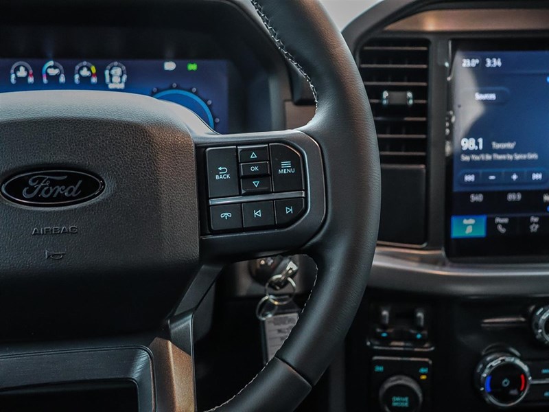 2025 Ford F-150 XLT 4WD SuperCrew 5.5' Box