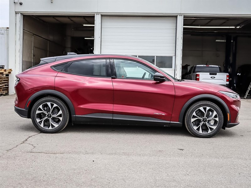 2025 Ford Mustang Mach-E Select AWD