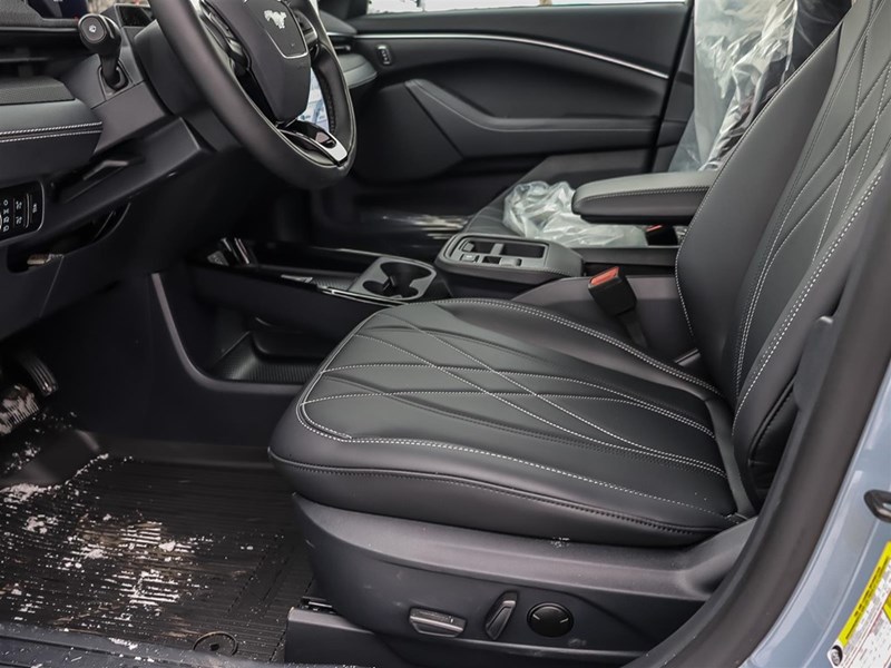 2025 Ford Mustang Mach-E Select AWD