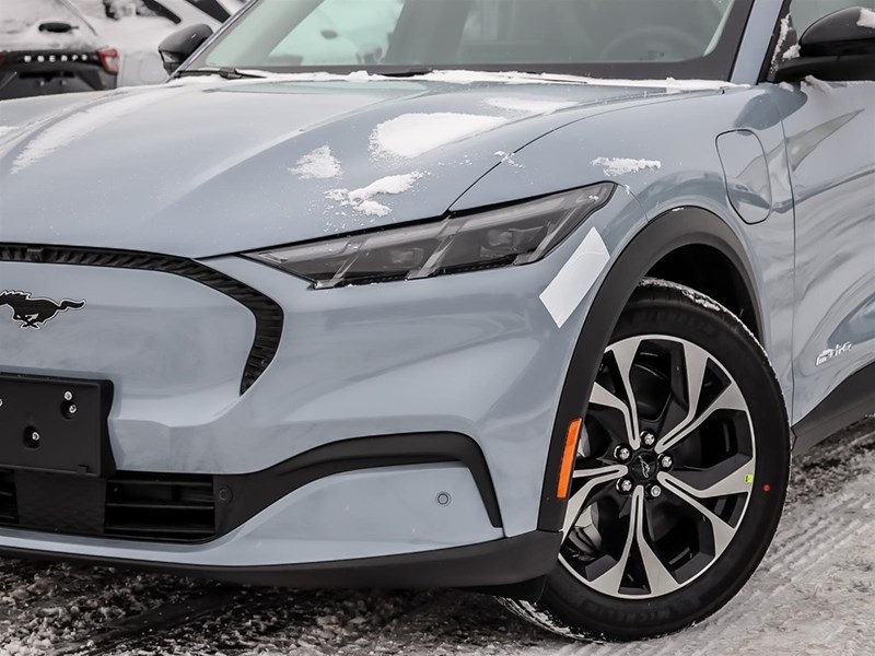 2025 Ford Mustang Mach-E Select AWD