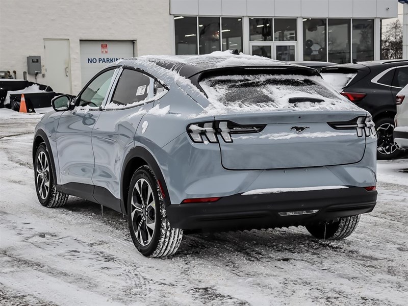 2025 Ford Mustang Mach-E Select AWD
