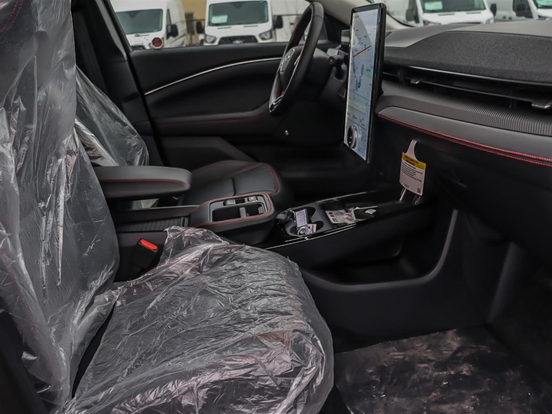 2025 Ford Mustang Mach-E Premium AWD