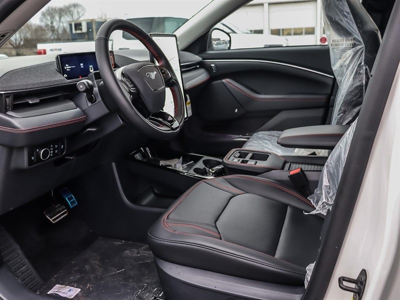 2025 Ford Mustang Mach-E Premium AWD