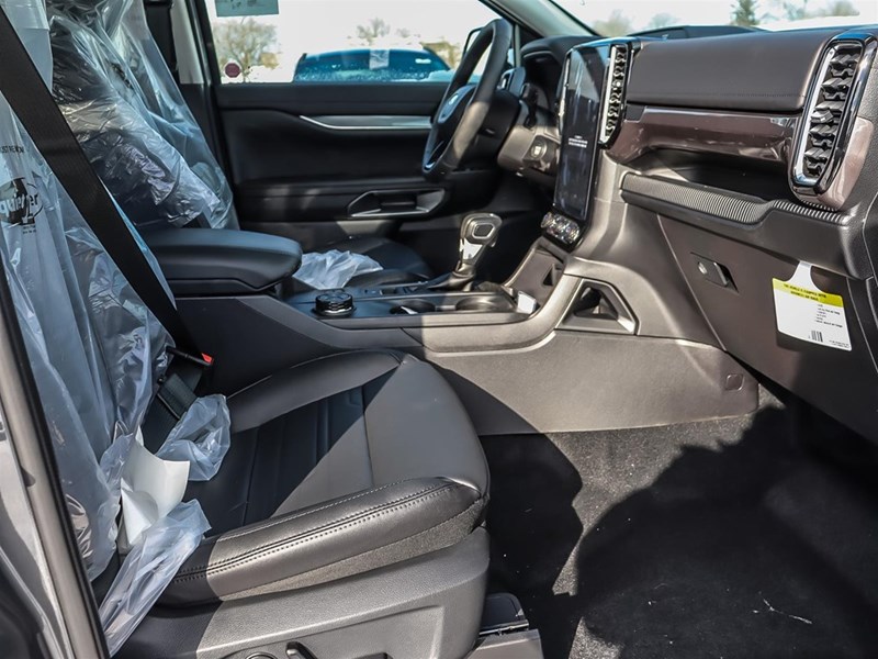 2025 Ford Ranger LARIAT 4WD SuperCrew 5' Box