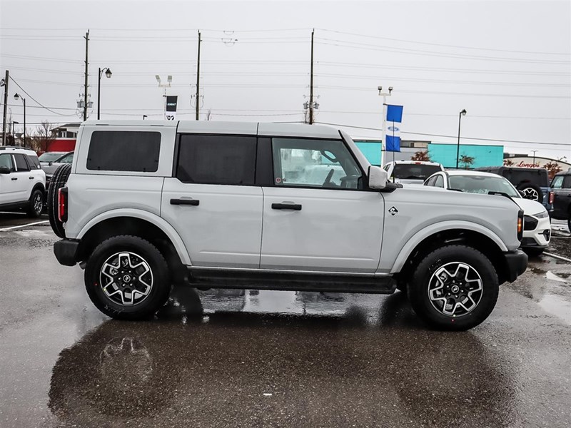 2026 Ford Bronco Outer Banks 4 Door 4x4