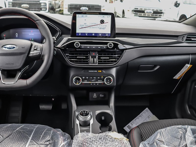 2026 Ford Escape ST-Line AWD