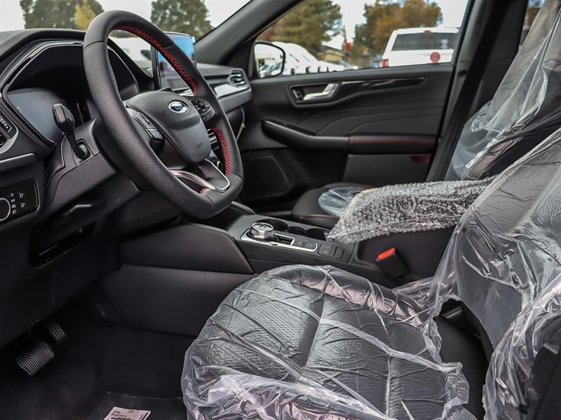 2026 Ford Escape ST-Line AWD