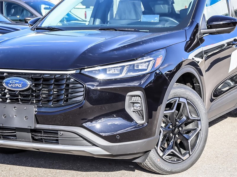 2026 Ford Escape Platinum AWD