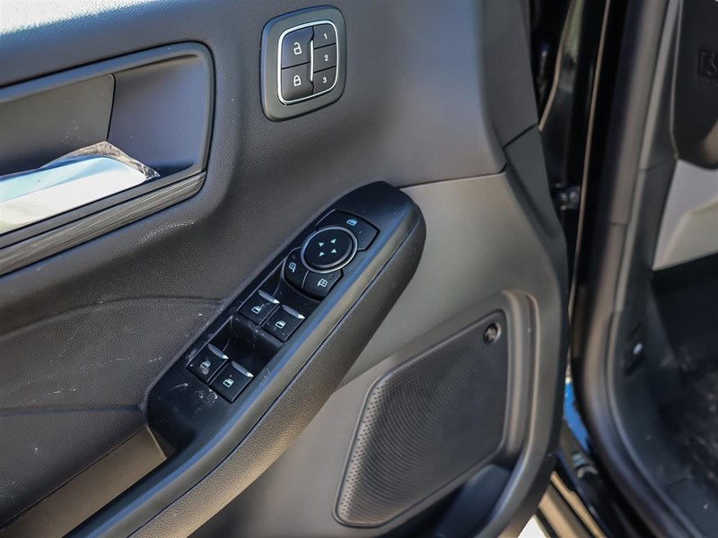 2026 Ford Escape Platinum AWD