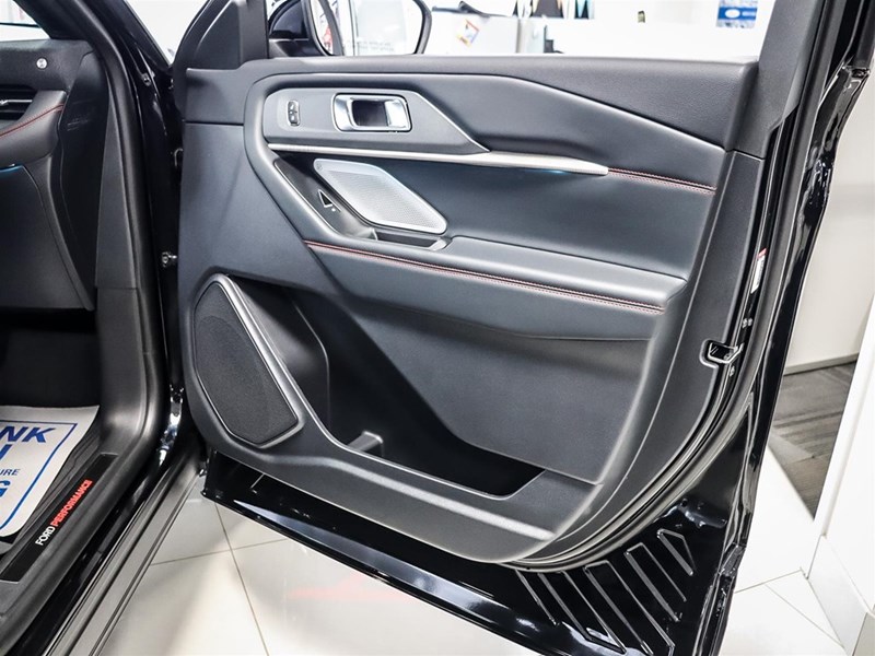 2026 Ford Explorer ST 4WD