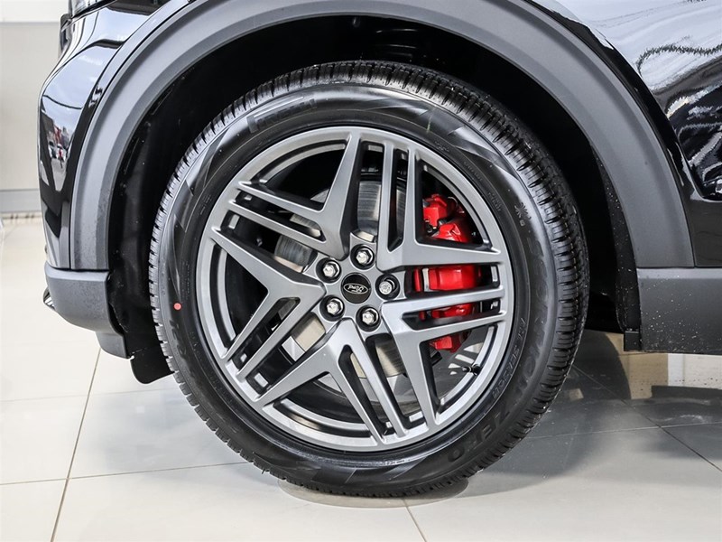 2026 Ford Explorer ST 4WD