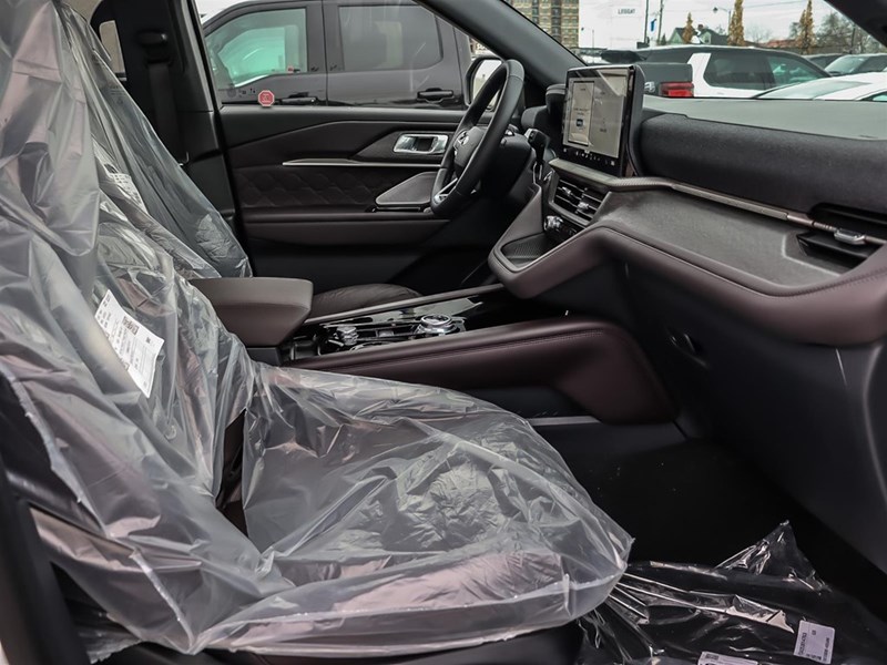 2026 Ford Explorer Platinum 4WD