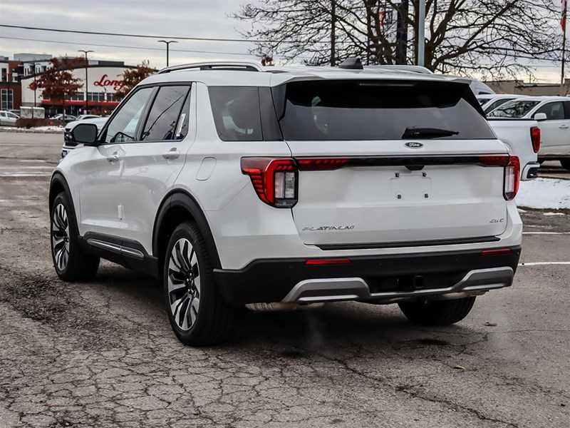 2026 Ford Explorer Platinum 4WD