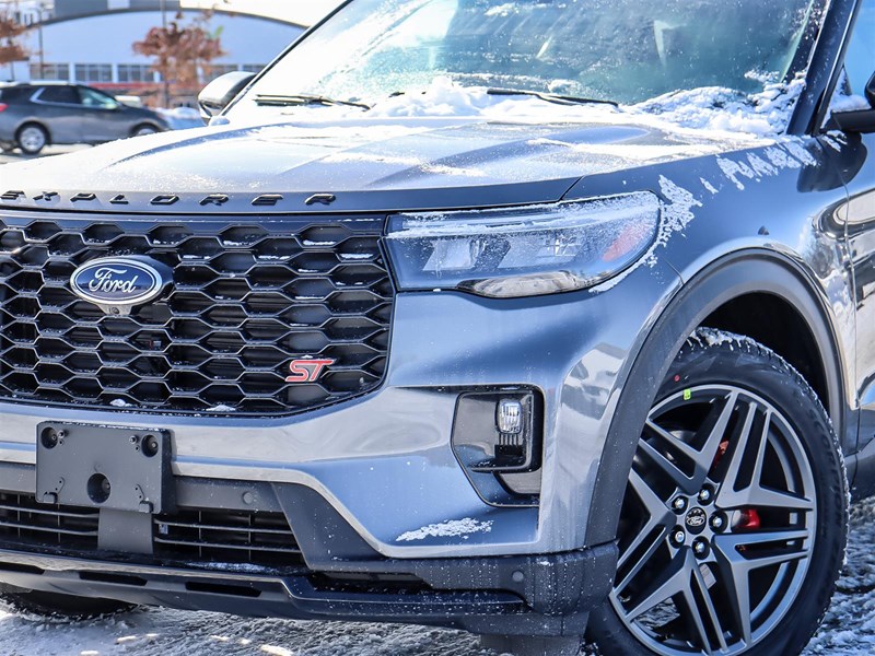 2026 Ford Explorer ST 4WD