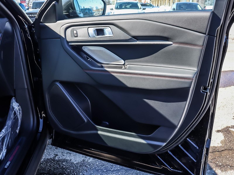 2026 Ford Explorer ST 4WD