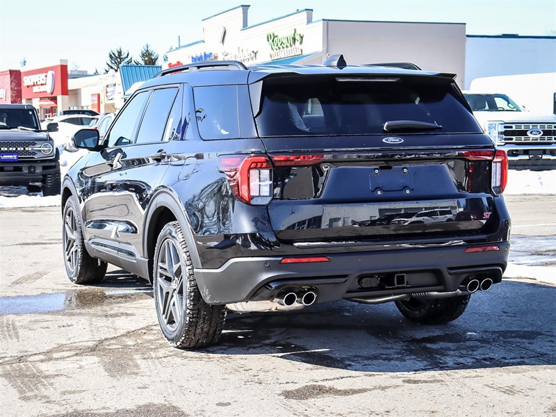 2026 Ford Explorer ST 4WD