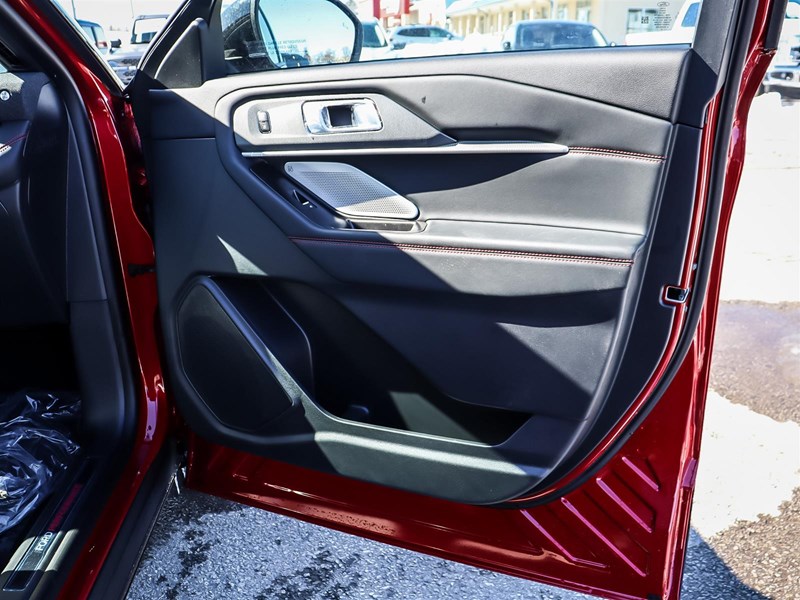 2026 Ford Explorer ST 4WD