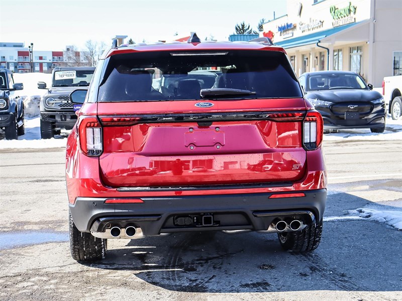 2026 Ford Explorer ST 4WD
