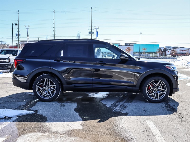 2026 Ford Explorer ST 4WD