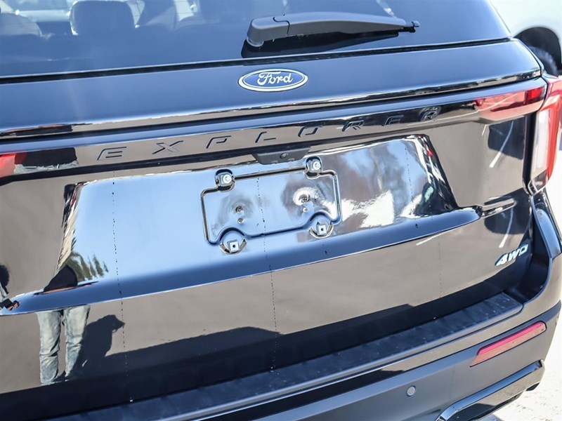 2026 Ford Explorer ST-Line 4WD