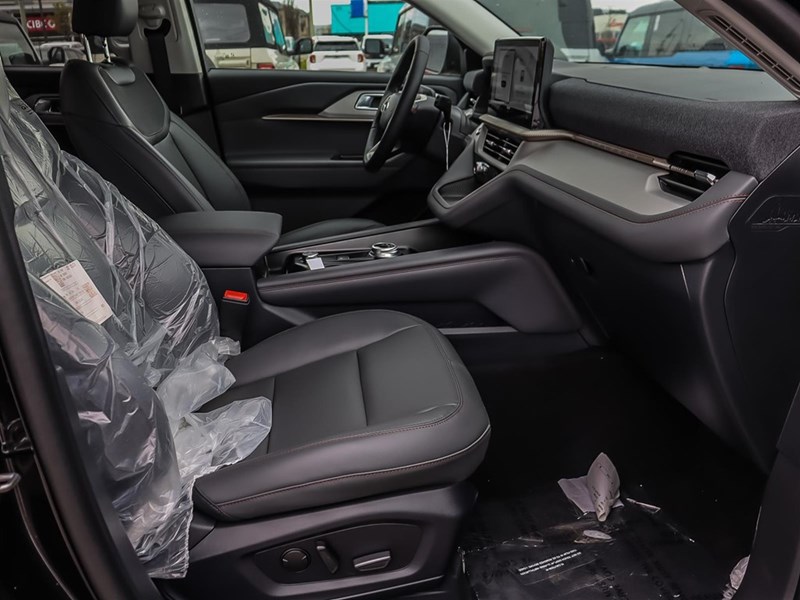 2026 Ford Explorer Active w/200A Pkg 4WD