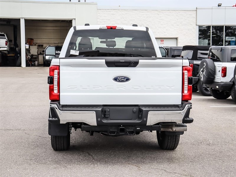 2026 Ford Super Duty F-250 SRW XLT 4WD SuperCab 8' Box