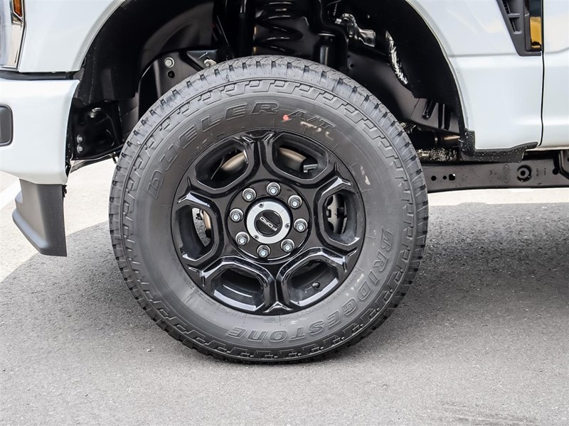 2026 Ford Super Duty F-250 SRW XL 4WD Reg Cab 8' Box