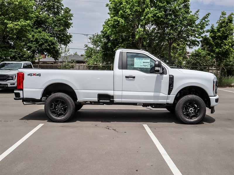 2026 Ford Super Duty F-250 SRW XL 4WD Reg Cab 8' Box