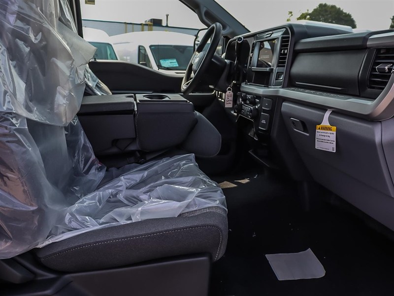 2026 Ford Super Duty F-250 SRW XLT 4WD Crew Cab 6.75' Box