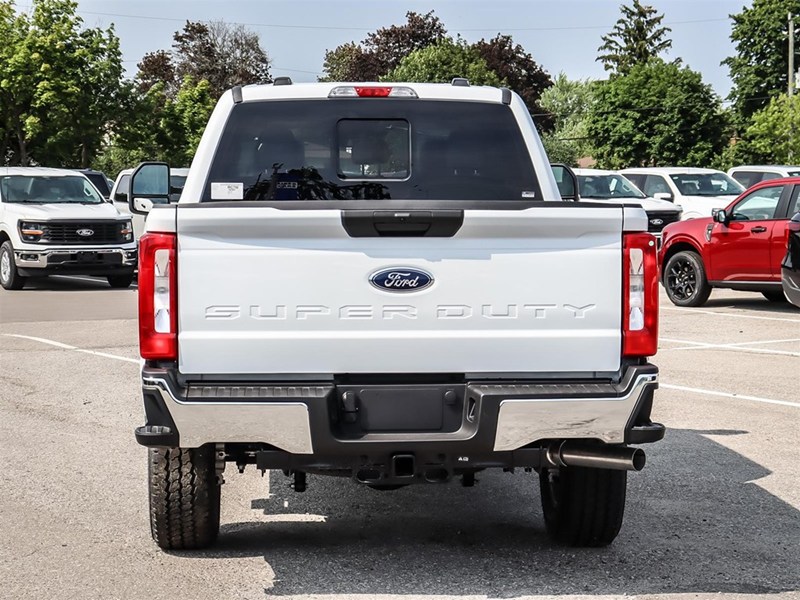 2026 Ford Super Duty F-250 SRW XLT 4WD Crew Cab 6.75' Box