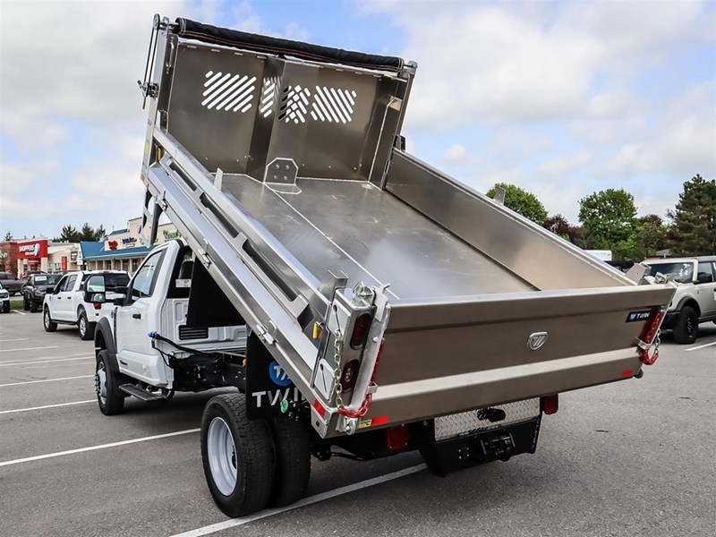 2026 Ford Super Duty F-550 DRW XL 4WD Reg Cab 145