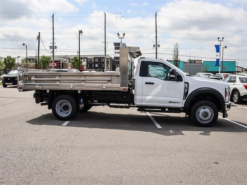 2026 Ford Super Duty F-550 DRW XL 4WD Reg Cab 145