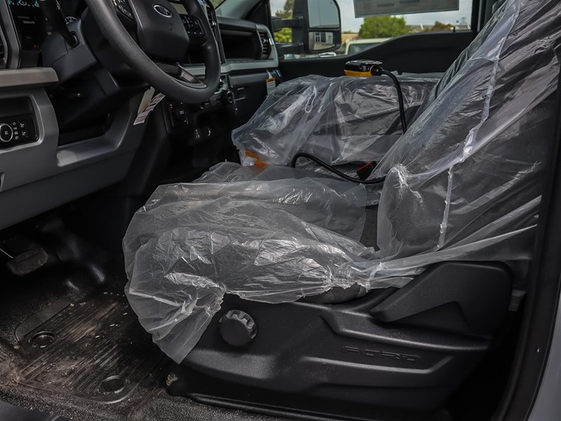 2026 Ford Super Duty F-550 DRW XL 4WD Reg Cab 145