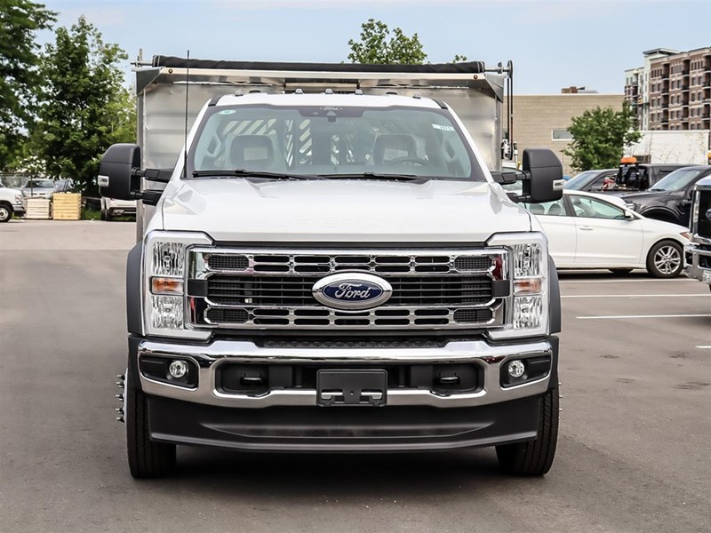 2026 Ford Super Duty F-550 DRW XL 4WD Reg Cab 145