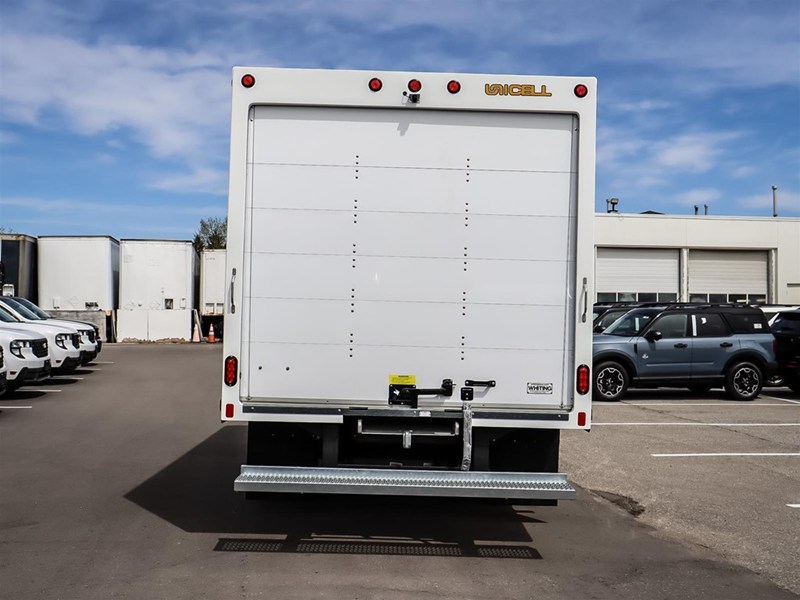 2027 Ford E-Series Cutaway E-450 DRW 158