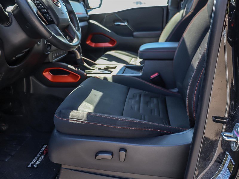 2023 Nissan Frontier Crew Cab PRO-4X Standard Bed 4x4