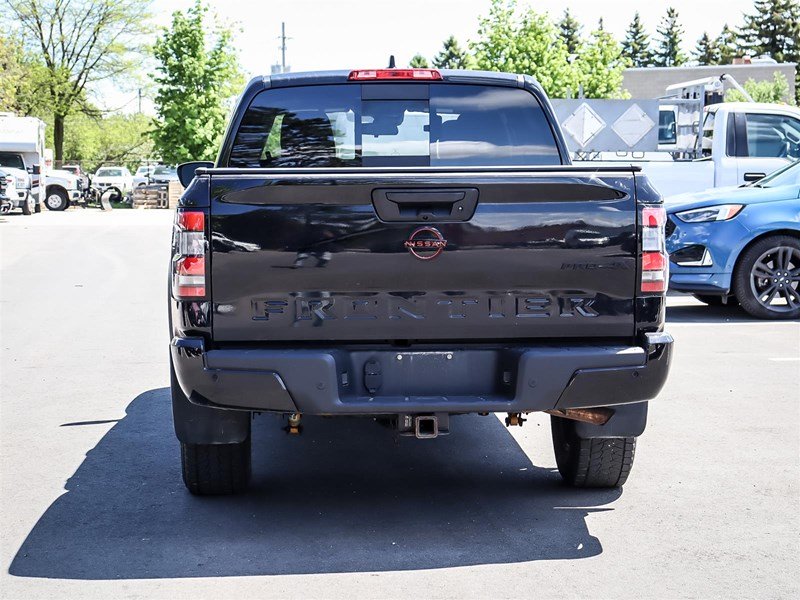 2023 Nissan Frontier Crew Cab PRO-4X Standard Bed 4x4