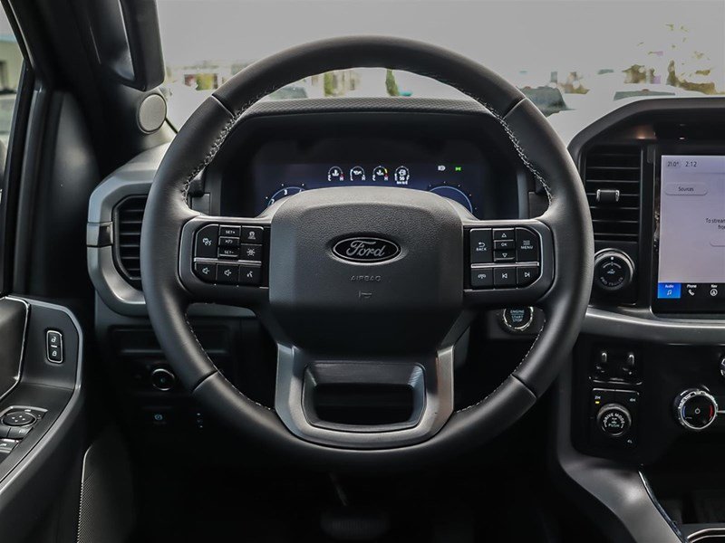 2025 Ford F-150 XLT 4WD SuperCrew 5.5' Box