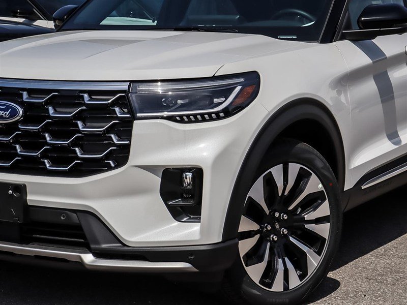 2026 Ford Explorer Platinum 4WD