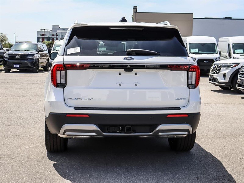 2026 Ford Explorer Platinum 4WD