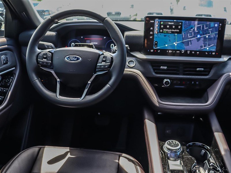 2026 Ford Explorer Platinum 4WD