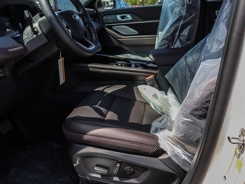 2026 Ford Explorer Platinum 4WD