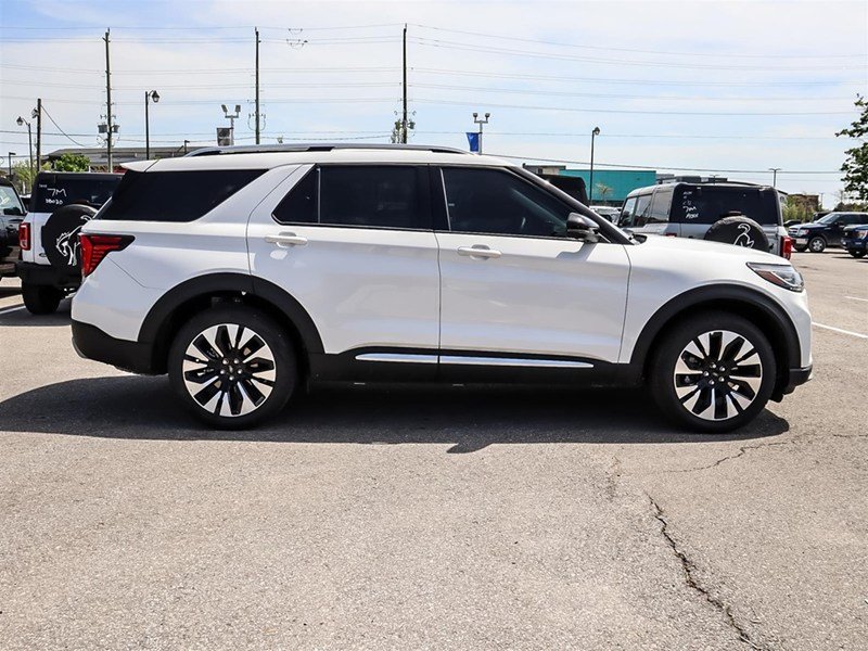 2026 Ford Explorer Platinum 4WD